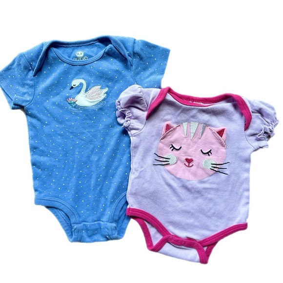0-6 Month Girls Onesies/Diaper Shirts Bundle - Picture 3 of 5